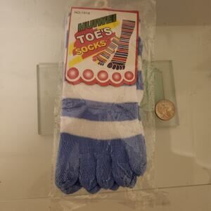 NIP Huiwei Toe Socks One size fits most